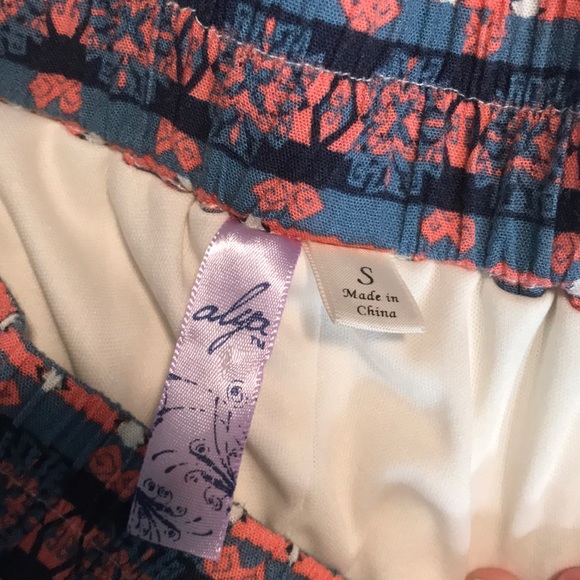 High waisted printed shorts - Picture 2 of 3